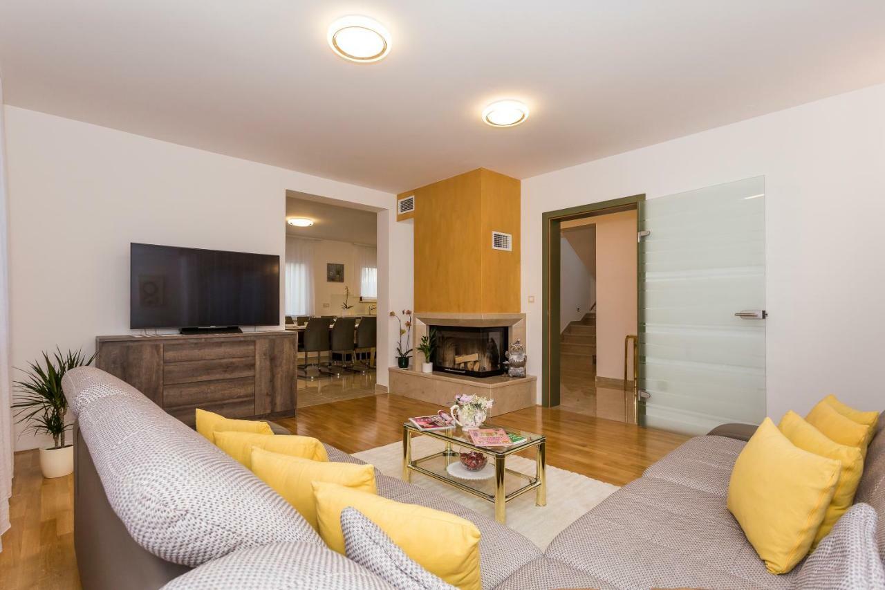 Villa Sweet Home Marija With Heated Pool Σπλιτ Εξωτερικό φωτογραφία