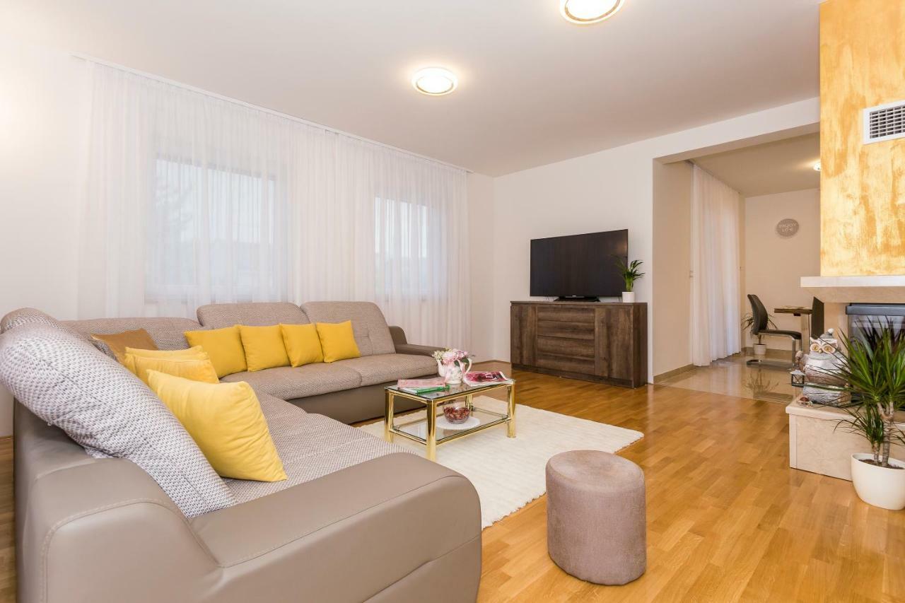 Villa Sweet Home Marija With Heated Pool Σπλιτ Εξωτερικό φωτογραφία